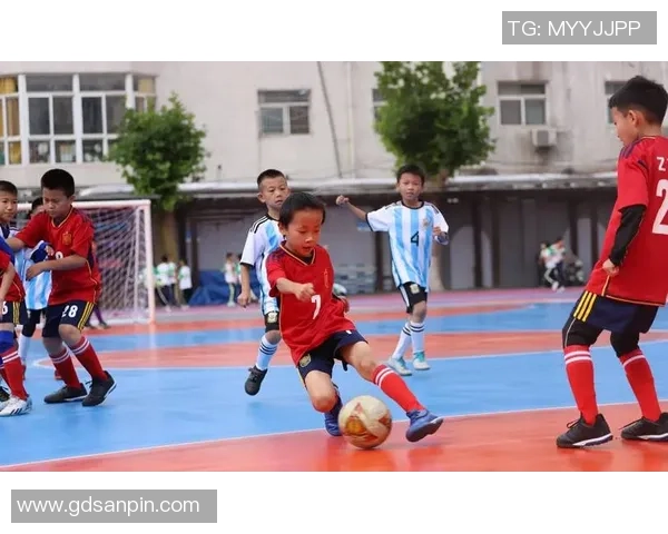 足球班外快的秘密揭秘如何通过足球课赚取额外收入与提升技能